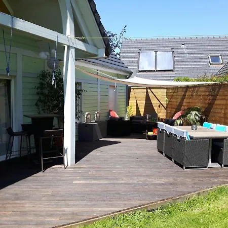 Maison De Style Americain En Bois 펜션